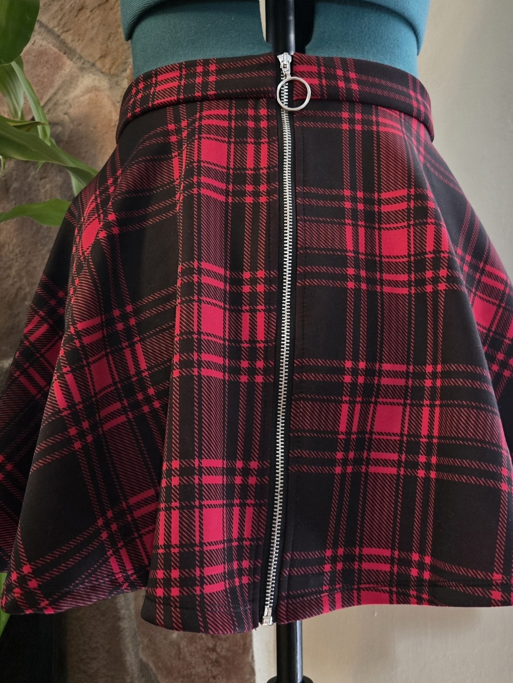 Hot Topic Mall Goth Plaid Skater Skirt